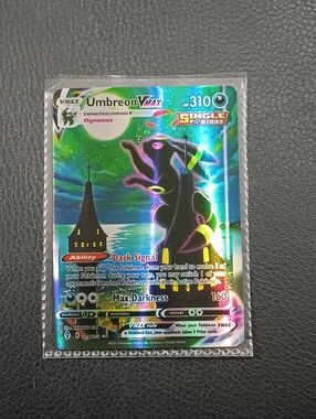 Pokémon TCG Umbreon VMAX Holo Ultra Rare Full Art Evolving Skies 095/203